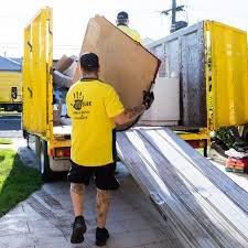 Moving and Downsizing Cleanouts in Redwood City, CA